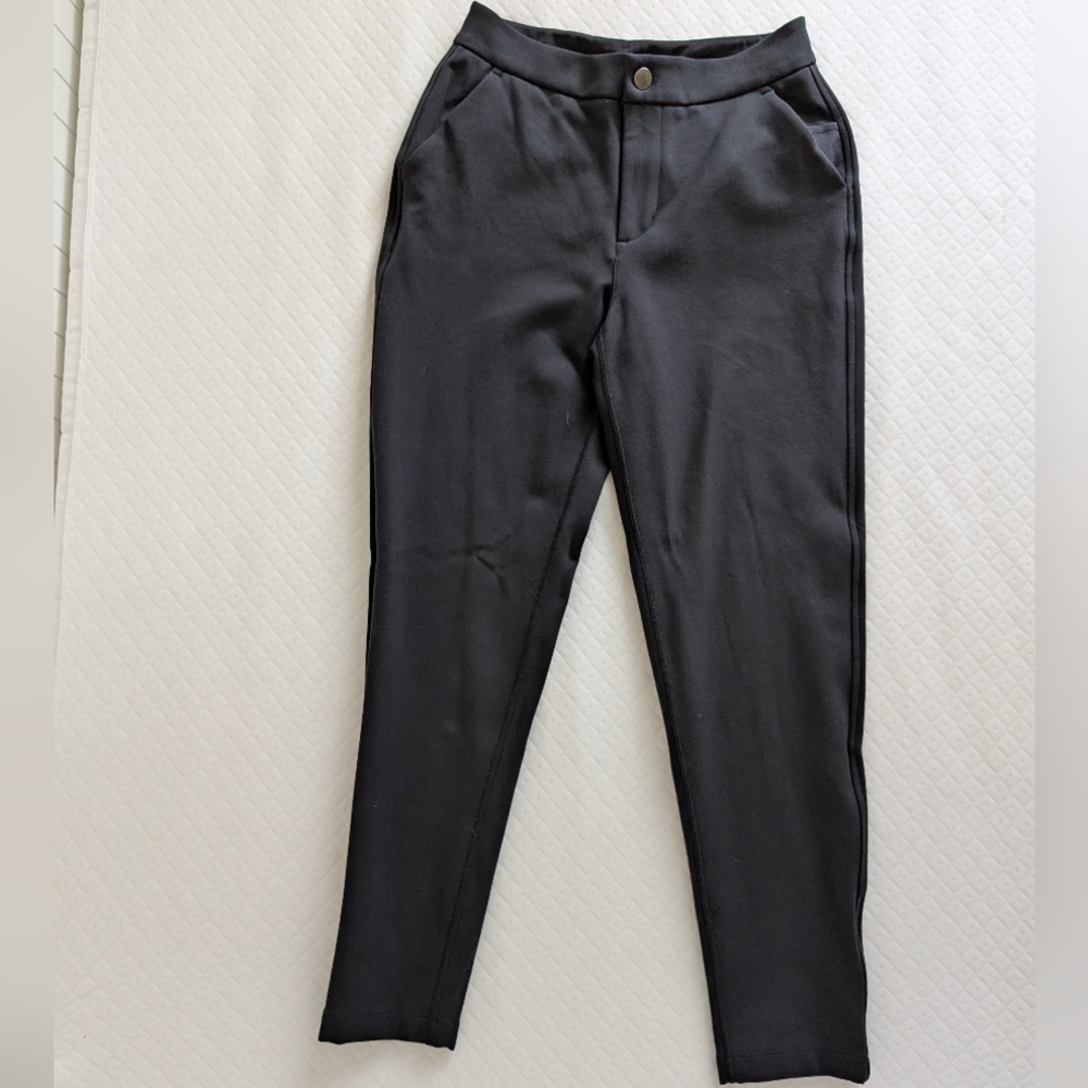Lululemon Women's Golf Travel Black pants, Stretch Twill, Pockets size 4